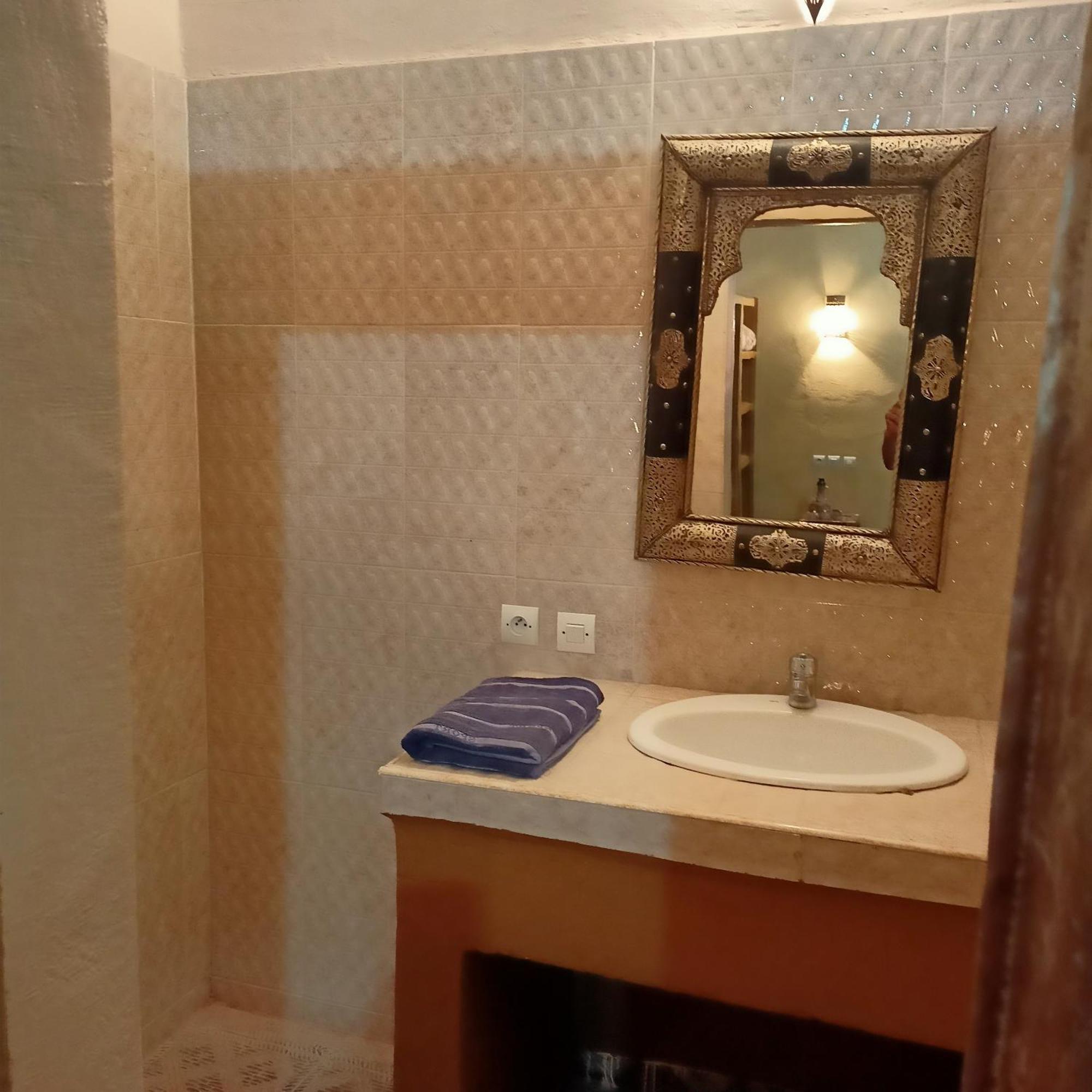 Lescale De Ouarzazate Hotel Tazentoute ภายนอก รูปภาพ